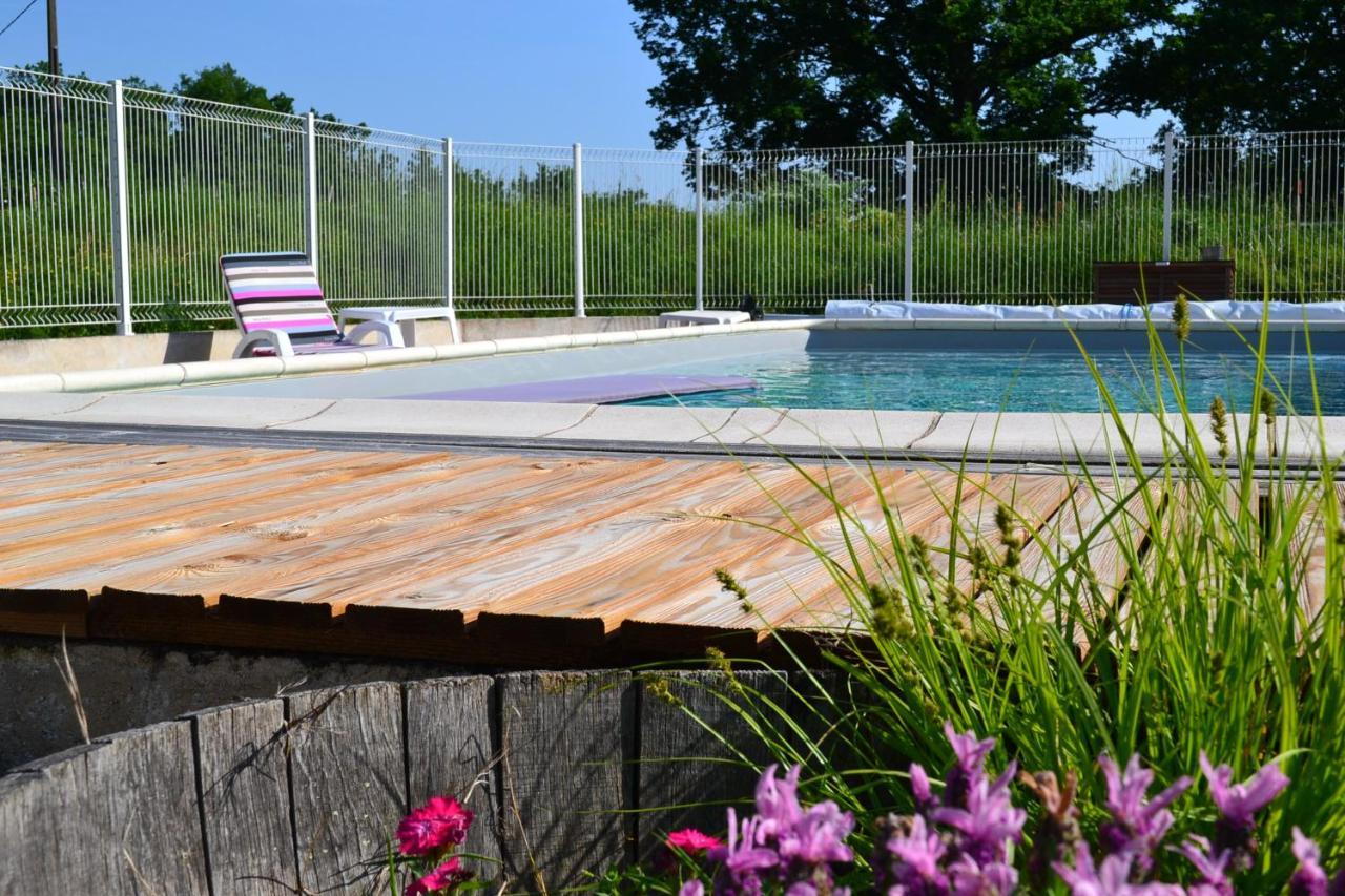 Couanac Gite Familial A La Campagne Avec Piscine Cayriech Εξωτερικό φωτογραφία